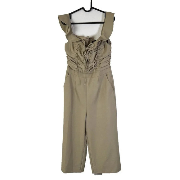 Lavish Alice Women’s Jumpsuit Size 8 Beige Wide Leg Business Formal Occassion - Picture 1 of 10
